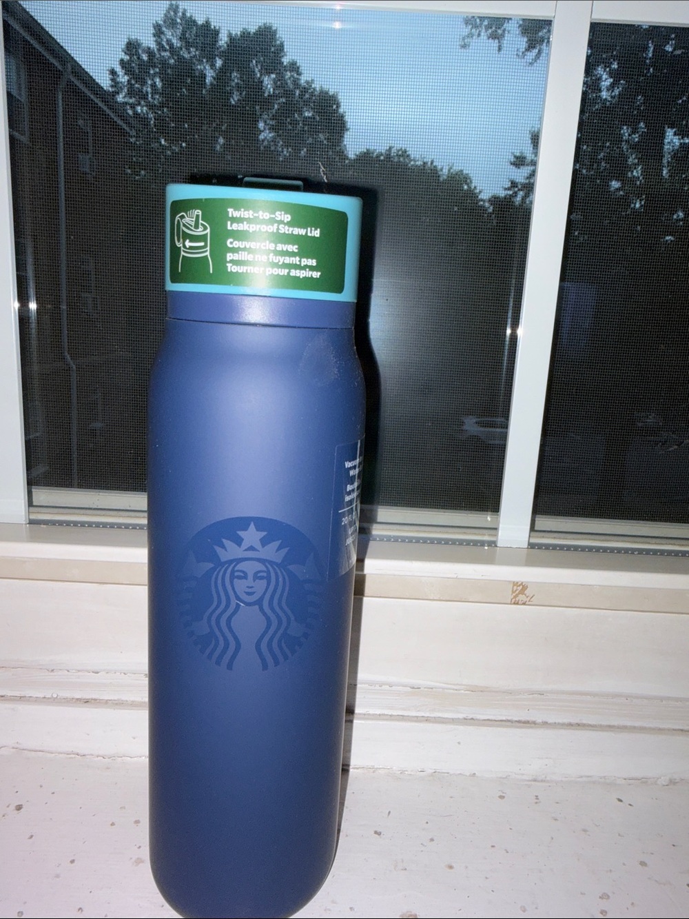 20oz Starbucks Matte Navy Insulated Bottle with Green Twist-to-Sip Lid